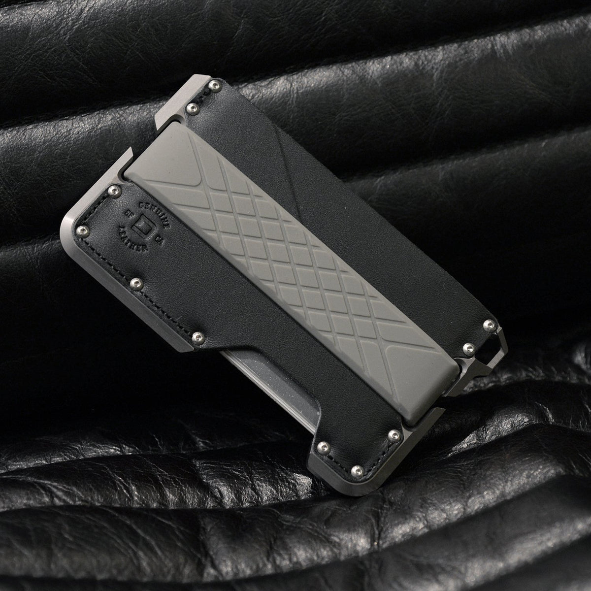 Dango DAPPER EDC Wallet - Limited BATWING GREY, RFID Block